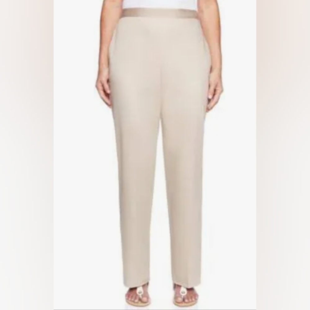 Alfred Dunner Classic Fit Pull On Pant size 14 Tan comfort fit waist NWT pockets